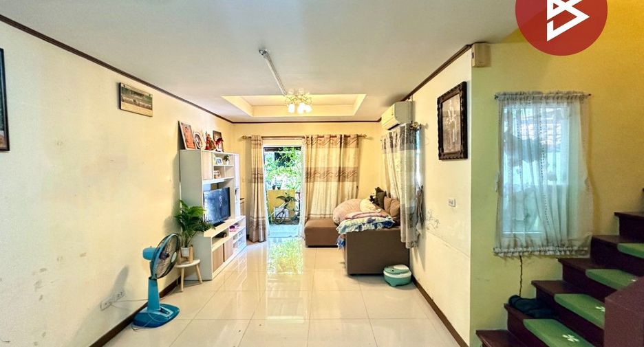 For sale 4 ベッドルーム townhouse in Mueang Samut Sakhon, Samut Sakhon