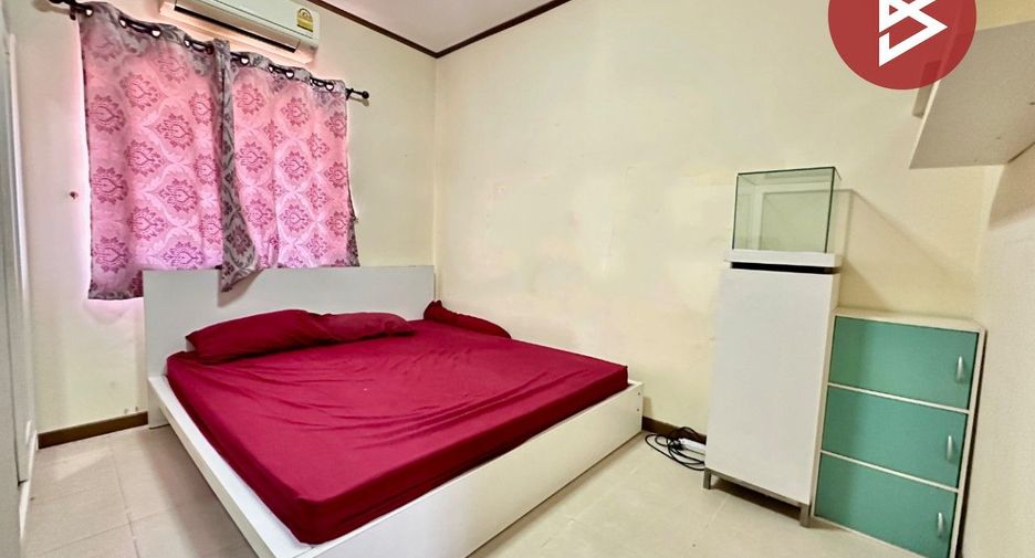 For sale 4 ベッドルーム townhouse in Mueang Samut Sakhon, Samut Sakhon