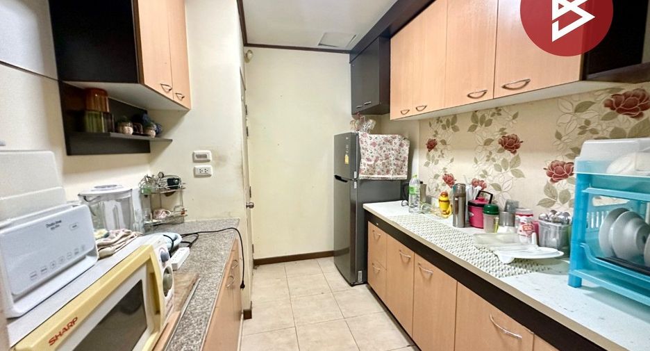 For sale 4 ベッドルーム townhouse in Mueang Samut Sakhon, Samut Sakhon