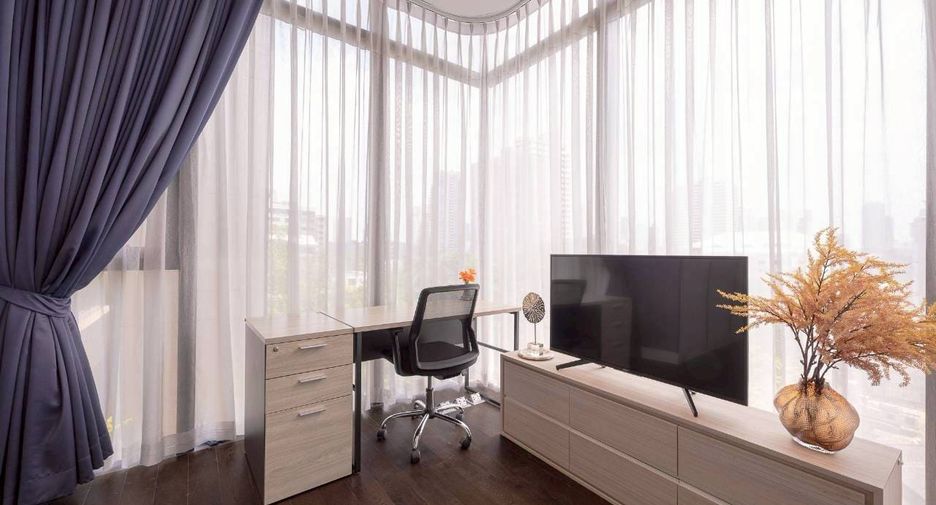For rent and for sale 2 bedrooms condo in Khlong Toei, Bangkok