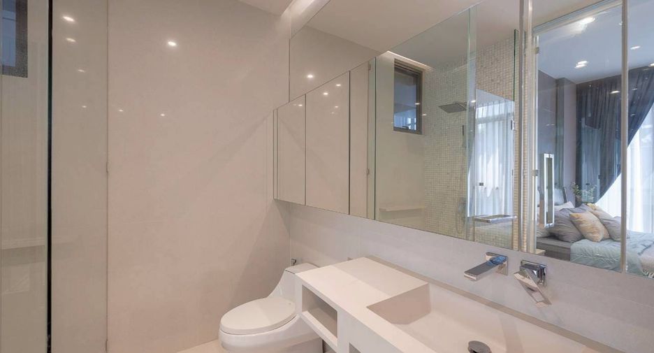 For rent and for sale 2 bedrooms condo in Khlong Toei, Bangkok