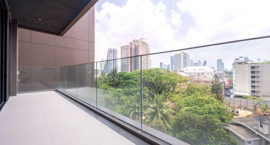 For rent and for sale 2 bedrooms condo in Khlong Toei, Bangkok