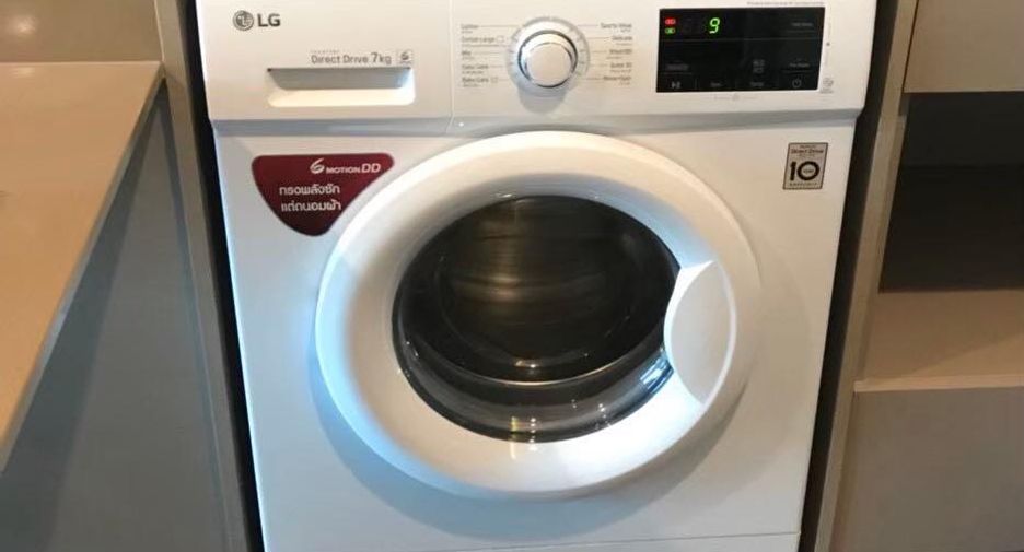 À louer 2 chambres condo à Phra Khanong, Bangkok