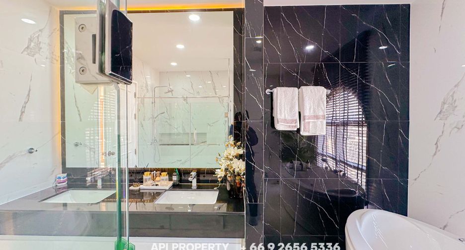 For sale 5 bedrooms condo in Bang Lamung, Chonburi