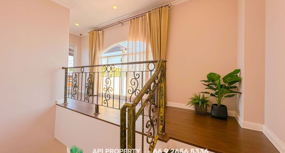 For sale 5 bedrooms condo in Bang Lamung, Chonburi