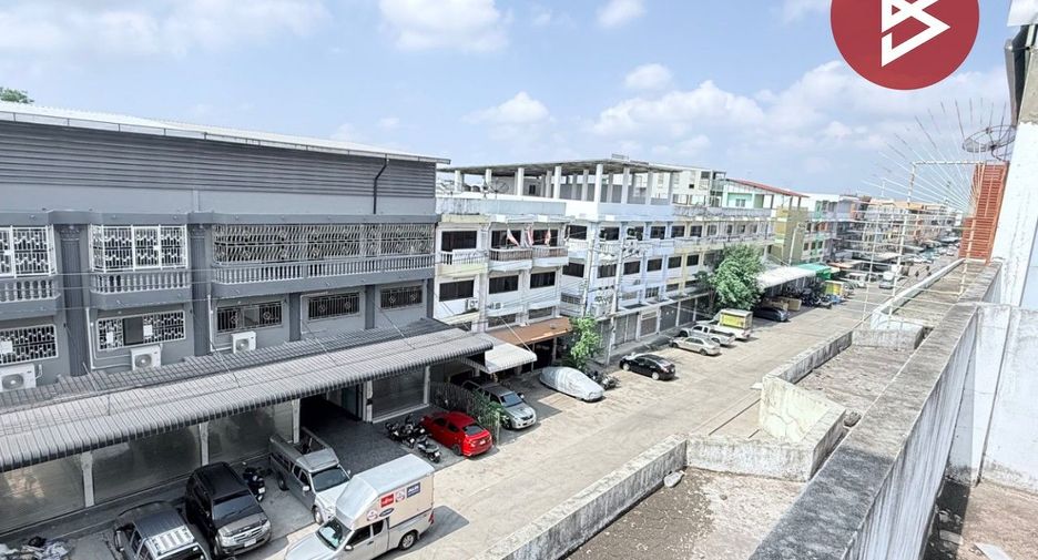 For sale retail Space in Bang Khun Thian, Bangkok