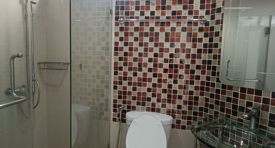 For rent 2 ベッドルーム condo in Watthana, Bangkok
