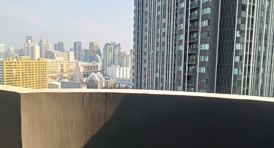 For rent 2 ベッドルーム condo in Watthana, Bangkok