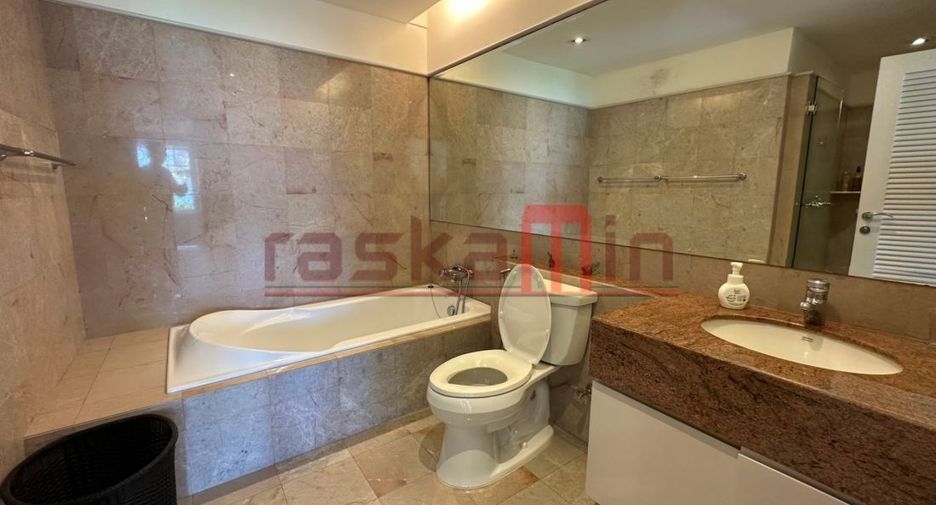 For rent and for sale 3 bedrooms condo in Bang Lamung, Chonburi