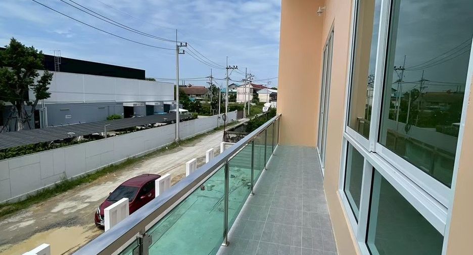 For sale 5 bedrooms warehouse in Sam Phran, Nakhon Pathom