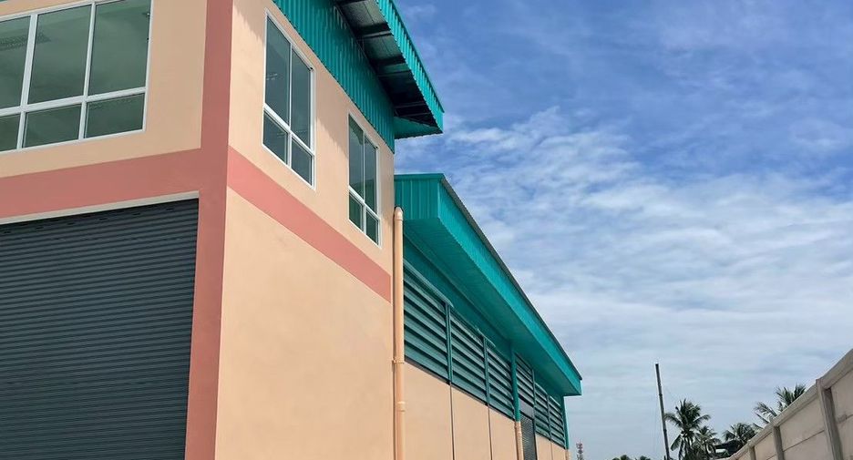 For sale 5 bedrooms warehouse in Sam Phran, Nakhon Pathom