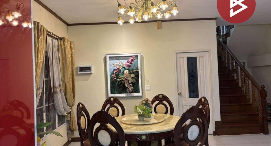 For sale 3 bedrooms house in Mueang Kamphaeng Phet, Kamphaeng Phet