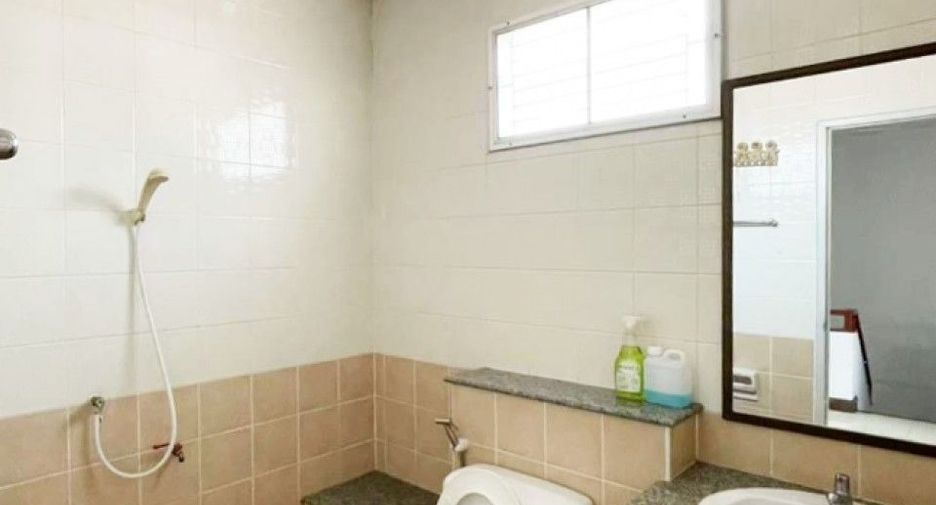 For sale 2 bedrooms townhouse in Thanyaburi, Pathum Thani