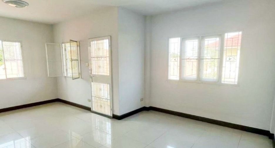 For sale 2 bedrooms townhouse in Thanyaburi, Pathum Thani
