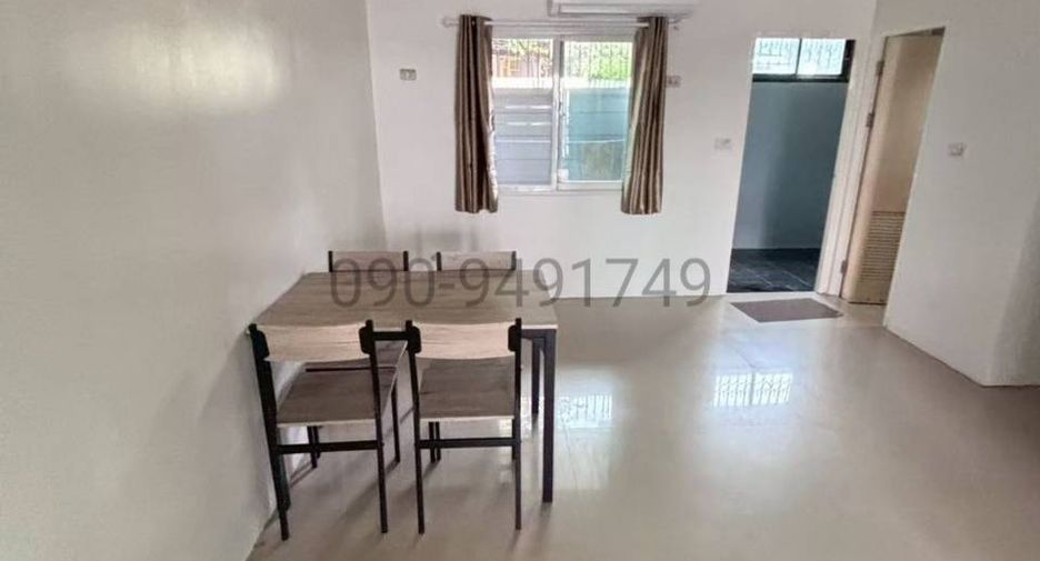 For rent 3 bedrooms townhouse in Don Mueang, Bangkok