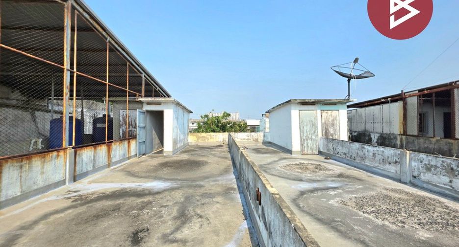 For sale 4 bedrooms retail Space in Bang Bon, Bangkok