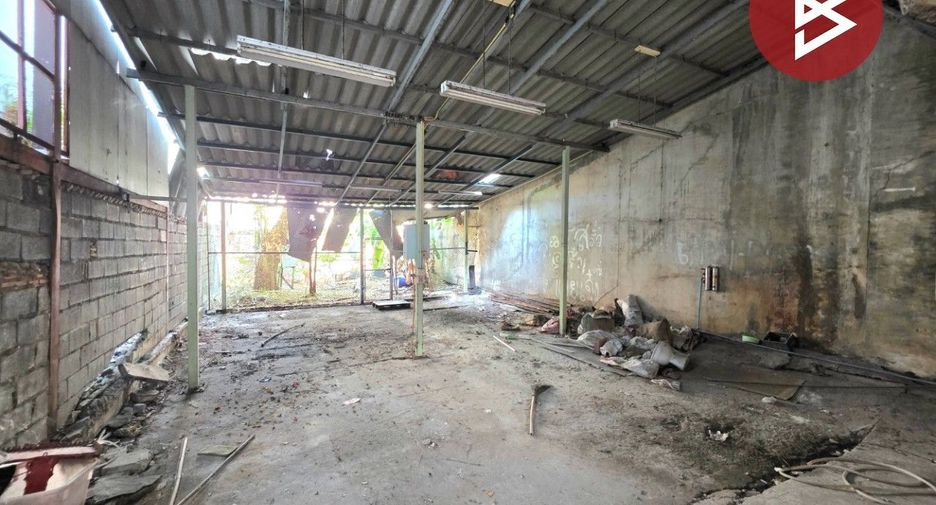 For sale 4 bedrooms retail Space in Bang Bon, Bangkok