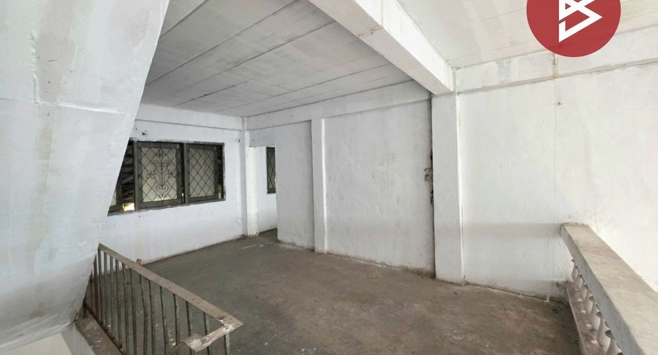 For sale 4 bedrooms retail Space in Bang Bon, Bangkok
