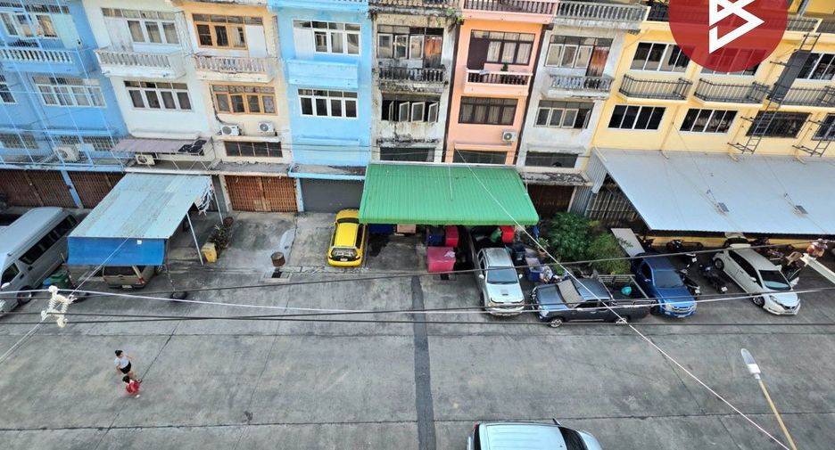 For sale 4 bedrooms retail Space in Bang Bon, Bangkok