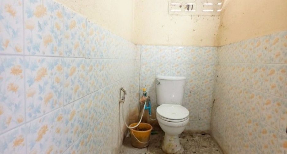 For sale 4 ベッドルーム house in Mueang Nakhon Pathom, Nakhon Pathom