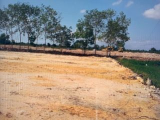 出售 土地 在 Ban Khai, Rayong