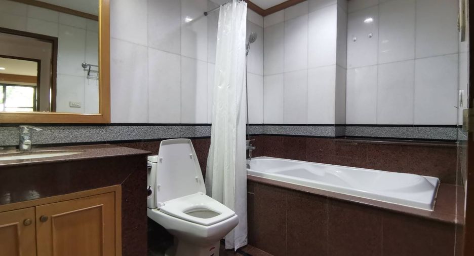 For rent 1 bed condo in Yan Nawa, Bangkok