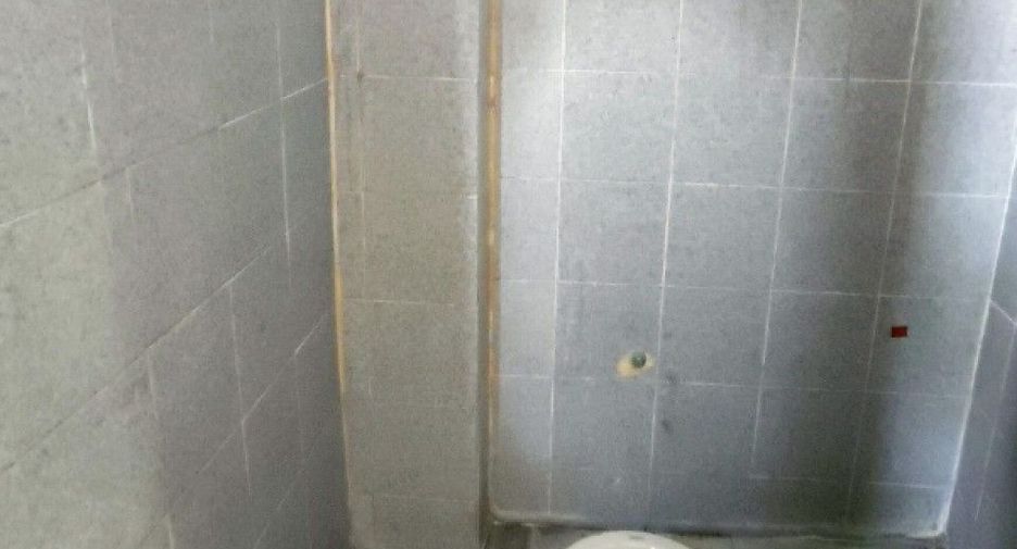 Gewerbefläche zum Kauf mit 4 Zimmer in Bang Phli, Samut Prakan