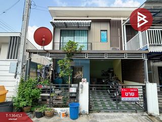 For sale 3 bedrooms townhouse in Prawet, Bangkok
