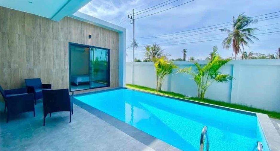Villa en alquiler de 3 habitaciones en Bang Lamung, Chonburi