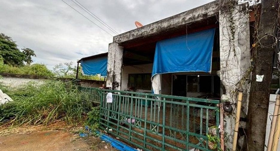 À vendre 2 chambres maison à Mueang Khon Kaen, Khon Kaen