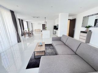 For rent 2 bedrooms condo in Bang Lamung, Chonburi