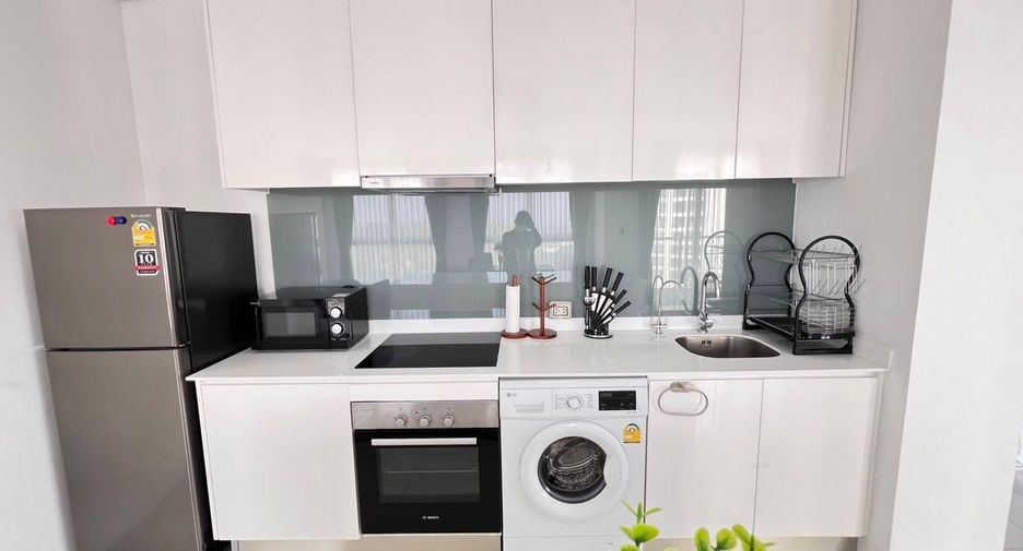 Condo en alquiler de 2 habitaciones en Bang Lamung, Chonburi