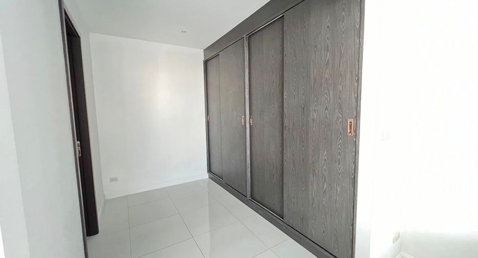 Condo en alquiler de 2 habitaciones en Bang Lamung, Chonburi