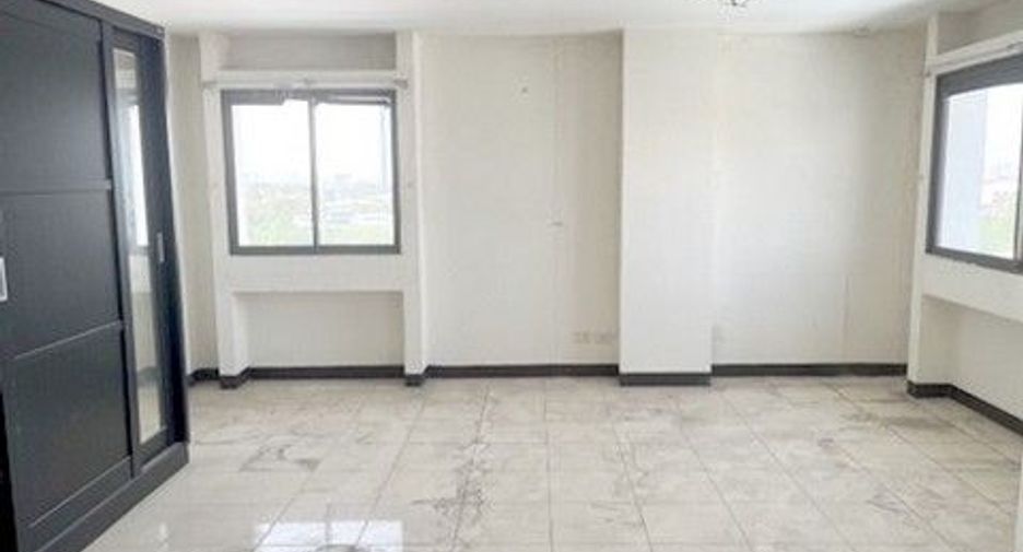 For sale 1 bed condo in Lat Phrao, Bangkok
