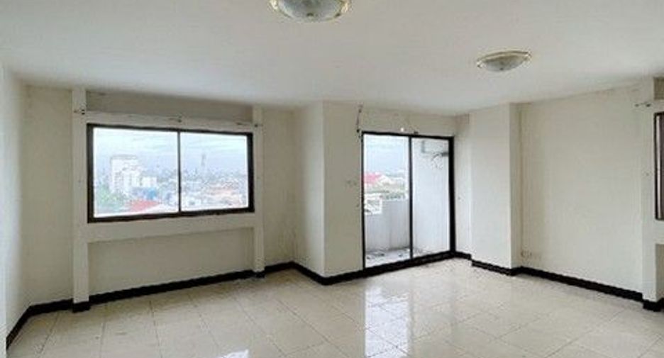 For sale 1 bed condo in Lat Phrao, Bangkok