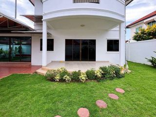 Villa zur Miete mit 4 Zimmer in Bang Lamung, Chonburi