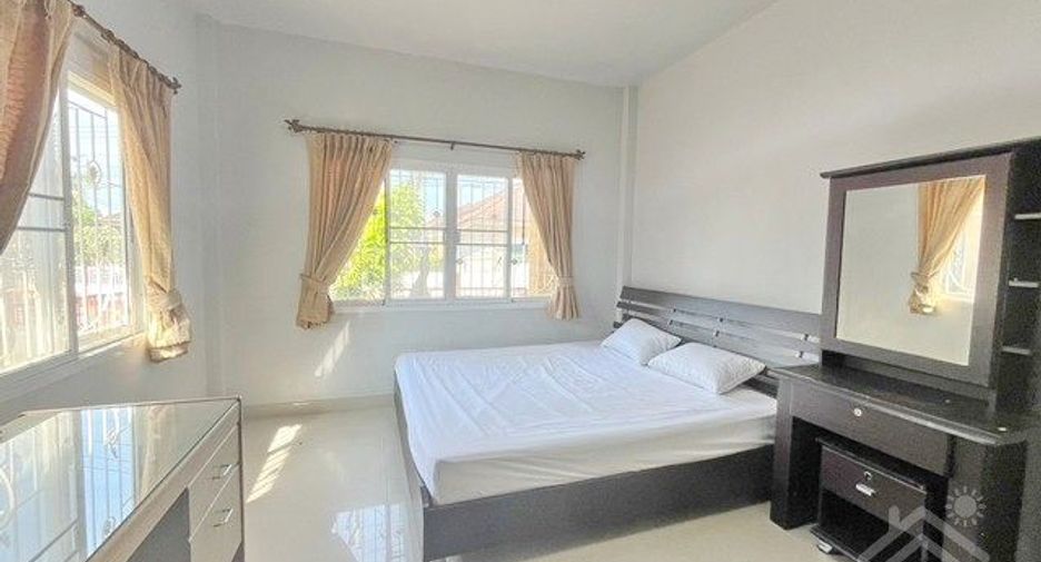 For rent 2 bedrooms house in Si Racha, Chonburi
