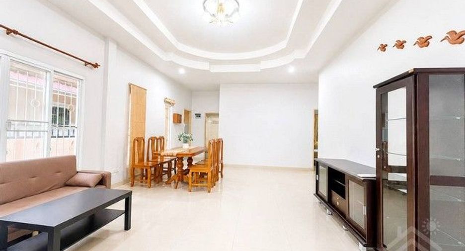 For rent 2 bedrooms house in Si Racha, Chonburi