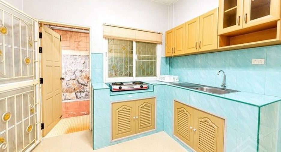 For rent 2 bedrooms house in Si Racha, Chonburi