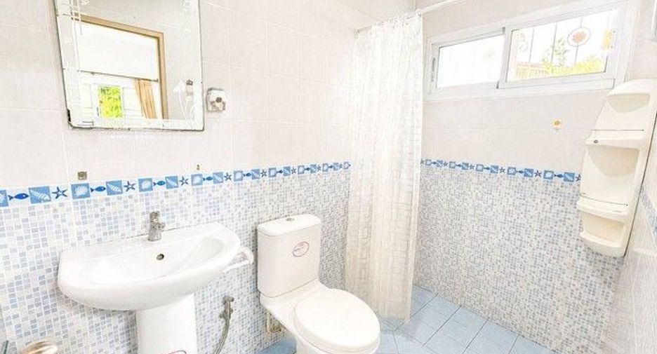 For rent 2 bedrooms house in Si Racha, Chonburi