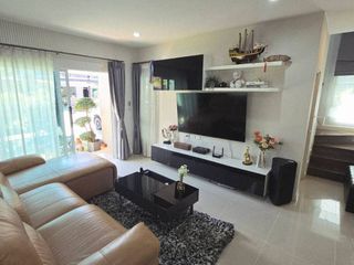 For rent 4 bedrooms house in Mueang Phuket, Phuket