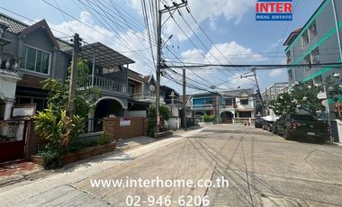 For sale 4 ベッドルーム townhouse in Bang Khen, Bangkok