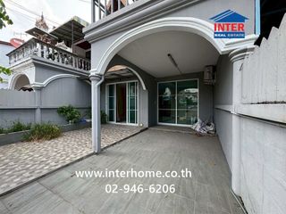 For sale 4 bedrooms townhouse in Bang Khen, Bangkok