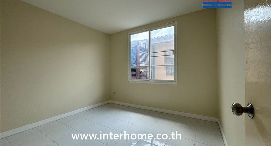 For sale 4 ベッドルーム townhouse in Bang Khen, Bangkok