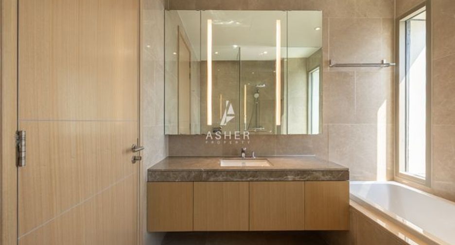 For sale 2 bedrooms condo in Khlong San, Bangkok