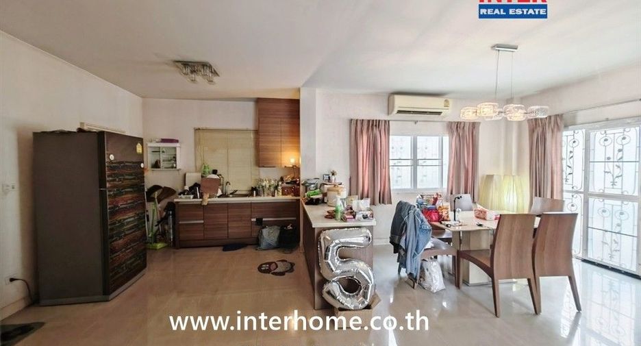 Casa en venta de 3 habitaciones en Thung Khru, Bangkok