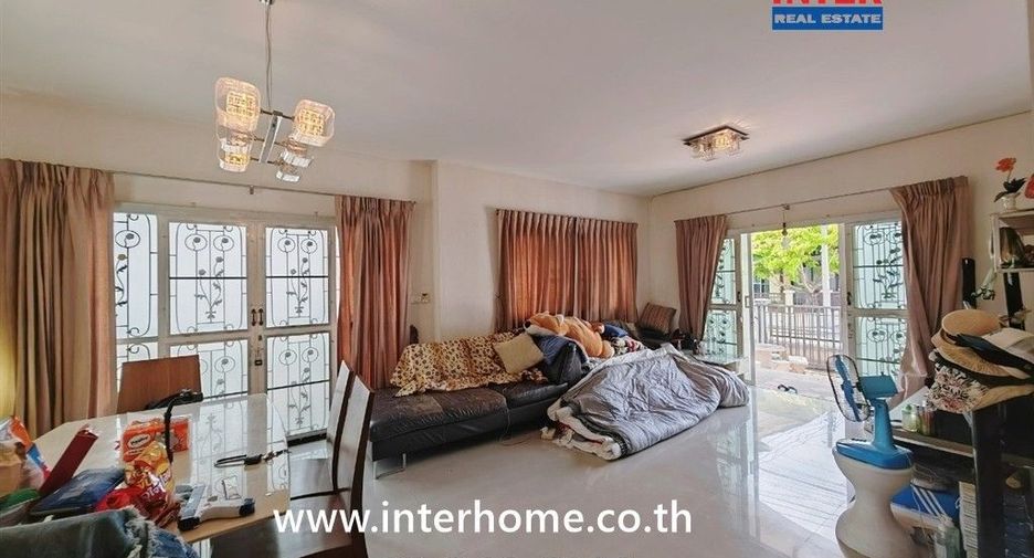 Casa en venta de 3 habitaciones en Thung Khru, Bangkok