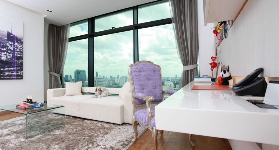 For sale 3 bedrooms condo in Pathum Wan, Bangkok