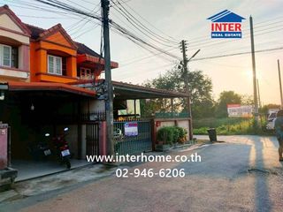 Casa adosada en venta de 3 habitaciones en Mueang Pathum Thani, Pathum Thani