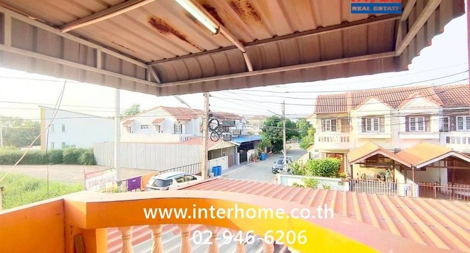Casa adosada en venta de 3 habitaciones en Mueang Pathum Thani, Pathum Thani